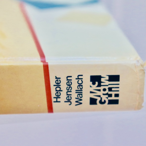 Interior Design Fundamentals Hardback Text Book - Picture 3 of 9